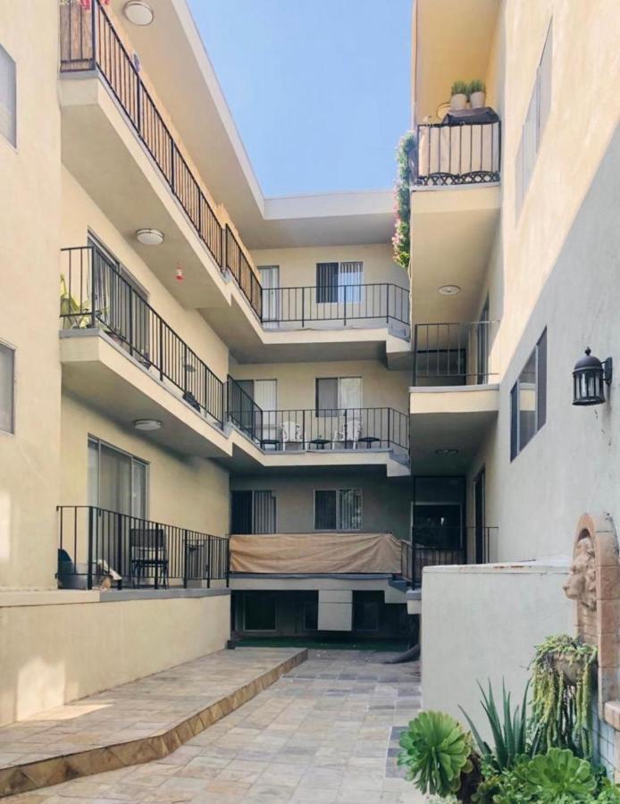 Lovely Sherman Oaks Studio Лос-Анджелес Экстерьер фото
